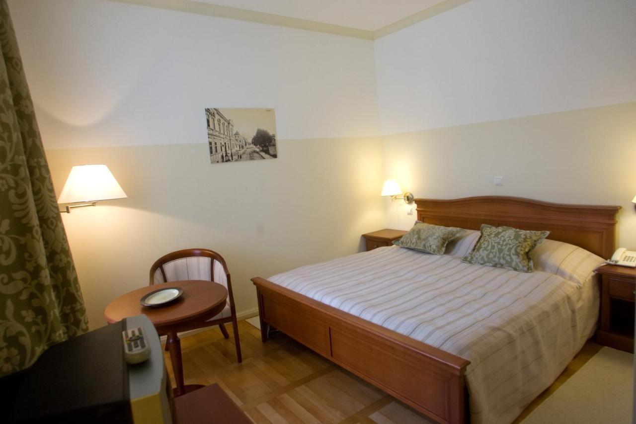 Heritage Hotel Frankopan Ogulin Extérieur photo