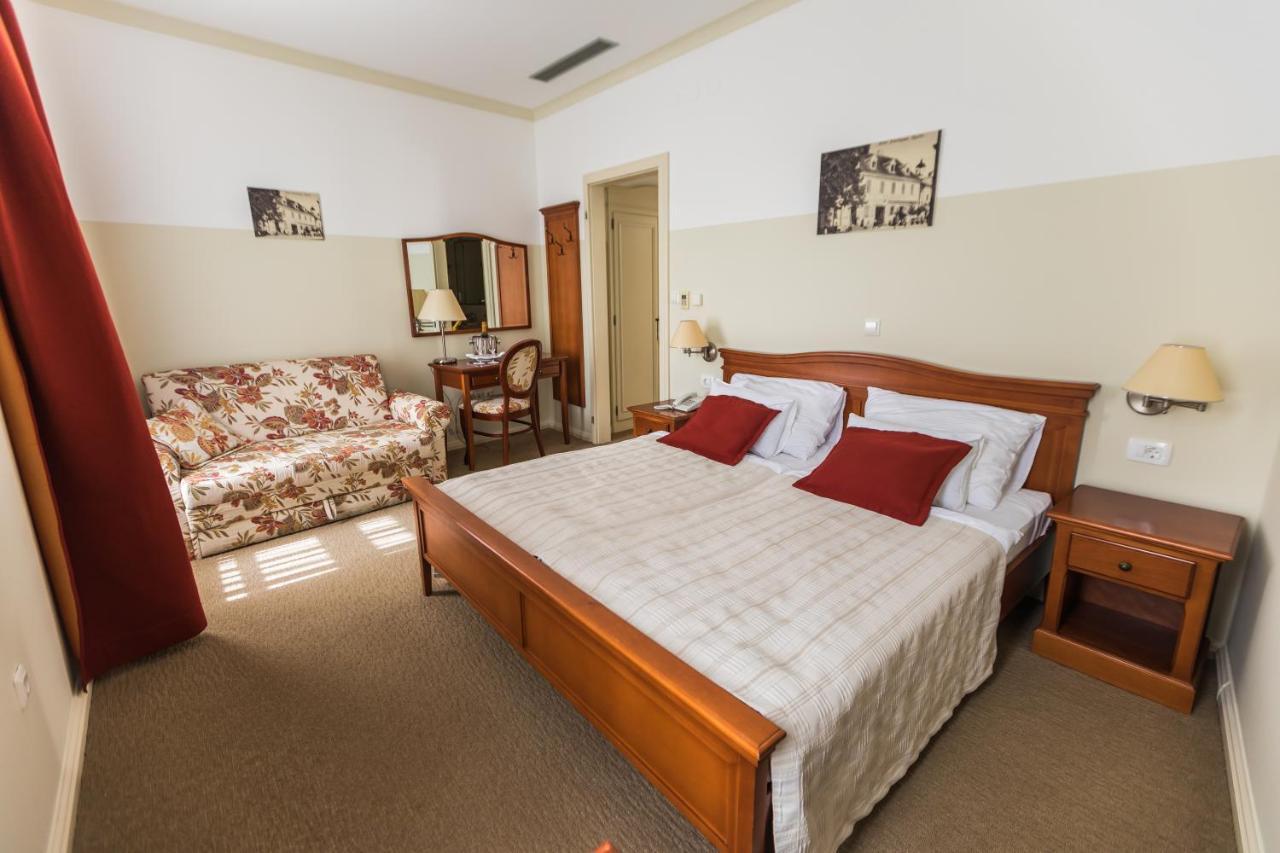 Heritage Hotel Frankopan Ogulin Extérieur photo